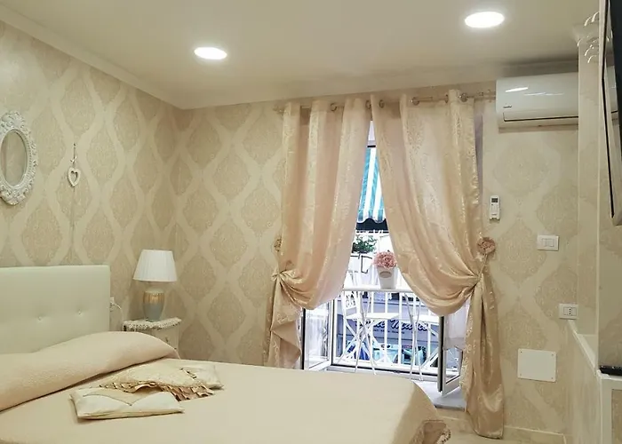 Melissa A Toledo 2 3* Νάπολη