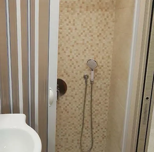 Melissa A Toledo 2 3* Νάπολη