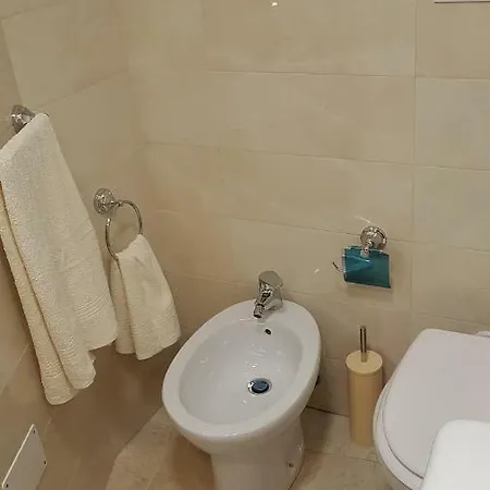 לינה וארוחת בוקר Melissa A Toledo 2 נאפולי