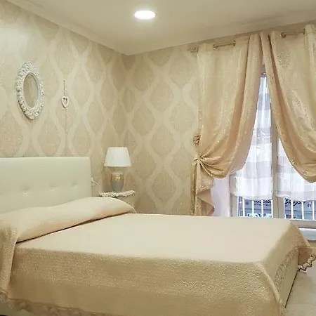 Melissa A Toledo 2 Napoli